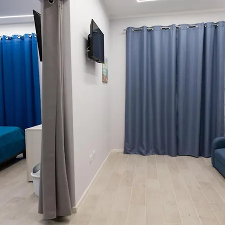 Pietre Azzurre 4*
